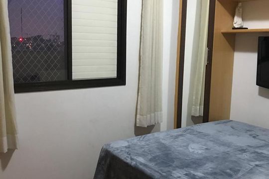 Quarto de apartamento para alugar com 2 quartos, 54m² em Vila Mangalot, São Paulo