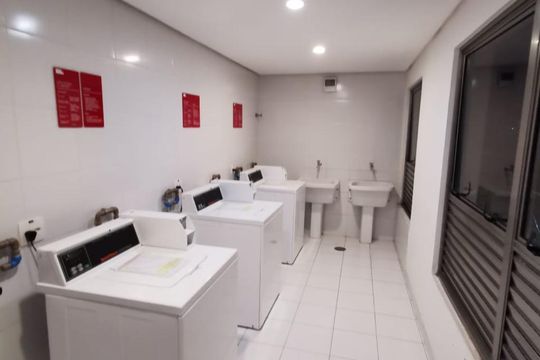 Área Comum - Lavanderia de apartamento para alugar com 1 quarto, 70m² em Usina Piratininga, São Paulo