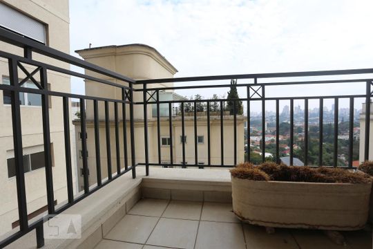 Varanda de kitnet/studio para alugar com 1 quarto, 50m² em Consolação, São Paulo