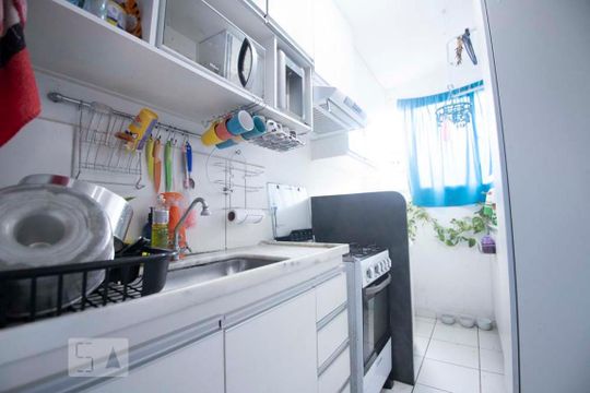 cozinha de apartamento à venda com 2 quartos, 49m² em Vila Carminha, Campinas