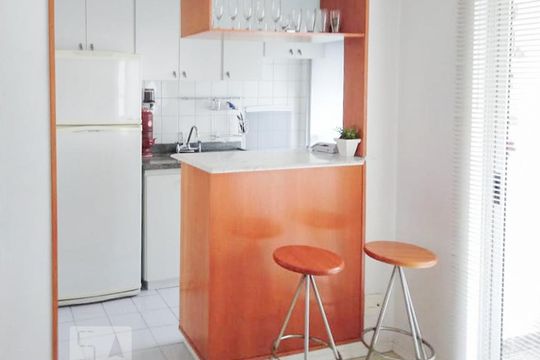 Cozinha de apartamento à venda com 1 quarto, 35m² em Bela Vista, São Paulo