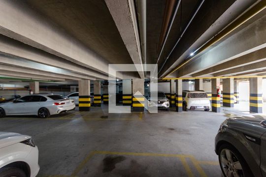 Garagem de apartamento para alugar com 2 quartos, 50m² em Freguesia do Ó, São Paulo