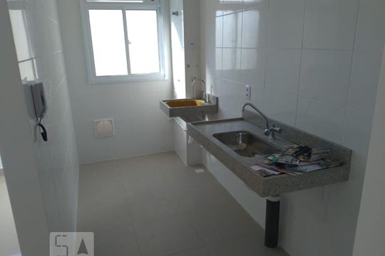 Cozinha de apartamento à venda com 2 quartos, 43m² em Jardim Íris, São Paulo