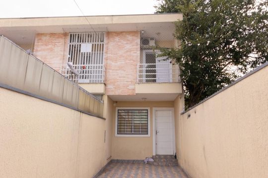 Garagem  de casa à venda com 3 quartos, 250m² em Vila Guilhermina, São Paulo