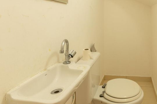 Lavabo de casa à venda com 3 quartos, 250m² em Vila Guilhermina, São Paulo