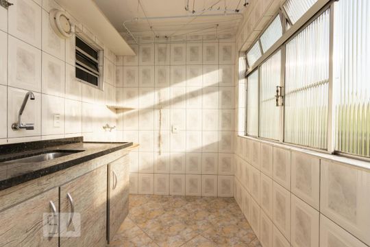 Área de serviço de apartamento à venda com 3 quartos, 56m² em Conjunto Habitacional Padre José de Anchieta, São Paulo