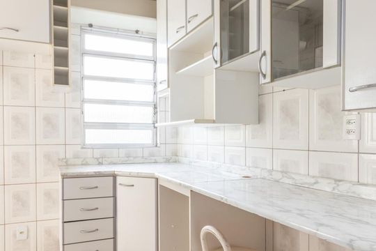 Cozinha de apartamento à venda com 3 quartos, 56m² em Conjunto Habitacional Padre José de Anchieta, São Paulo