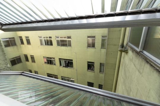Vista da sala de apartamento à venda com 3 quartos, 56m² em Conjunto Habitacional Padre José de Anchieta, São Paulo