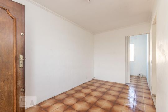 Apartamento à venda com 3 quartos, 56m² em Conjunto Habitacional Padre José de Anchieta, São Paulo