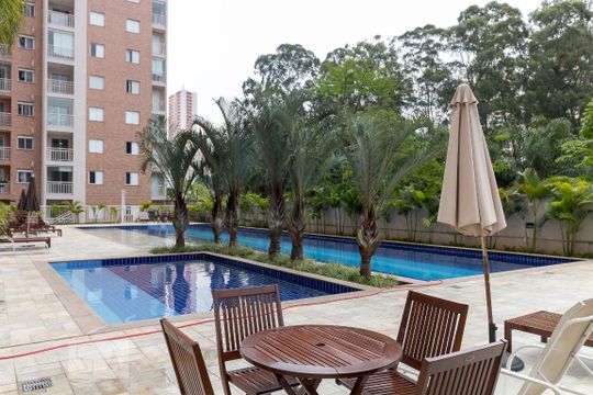Piscina de apartamento para alugar com 2 quartos, 60m² em Jardim Flor da Montanha, Guarulhos