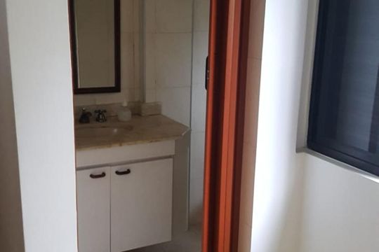 Banheiro de casa para alugar com 3 quartos, 180m² em Penha de França, São Paulo