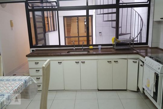 Cozinha de casa para alugar com 3 quartos, 180m² em Penha de França, São Paulo