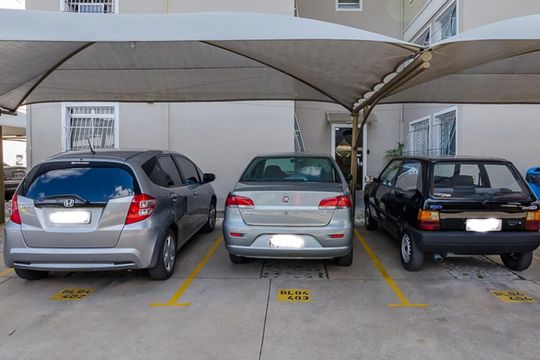 Garagem de apartamento para alugar com 2 quartos, 45m² em Cinquentenário, Belo Horizonte