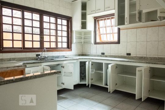 Cozinha de casa à venda com 3 quartos, 220m² em Vila Taquari, São Paulo