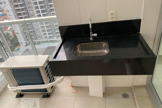 Sacada de kitnet/studio para alugar com 0 quarto, 37m² em Indianópolis, São Paulo