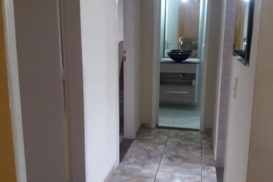 corredor de apartamento para alugar com 2 quartos, 65m² em Jardim Paulicéia, Campinas