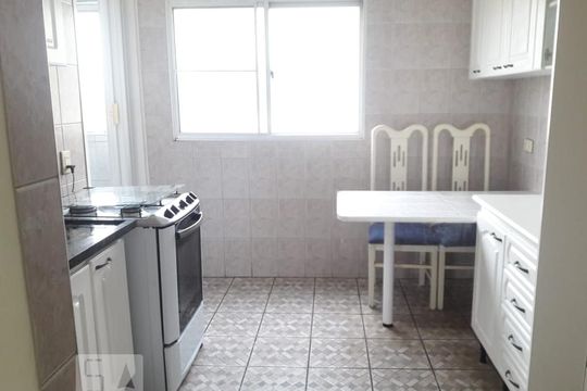 cozinha de apartamento para alugar com 2 quartos, 65m² em Jardim Paulicéia, Campinas