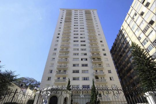 Fachada de apartamento para alugar com 2 quartos, 130m² em Pinheiros, São Paulo