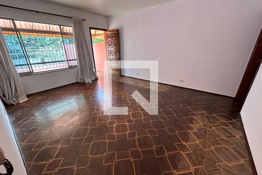 Sala de casa à venda com 3 quartos, 240m² em Vila Romana, São Paulo