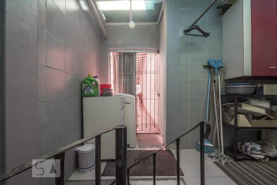 Área de Serviço de casa para alugar com 4 quartos, 180m² em Jardim Novo Santo Amaro, São Paulo