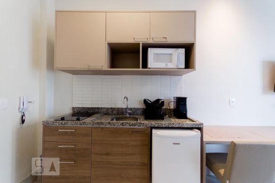 Cozinha de kitnet/studio para alugar com 1 quarto, 20m² em Centro, São Paulo