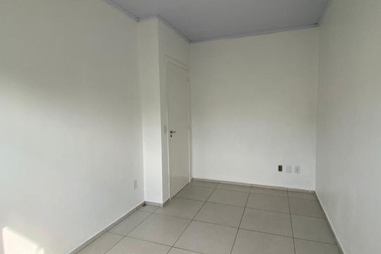 Casa de Condomínio à venda com 2 quartos, 56m² em Niterói, Canoas