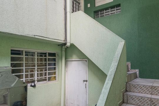Fachada de casa à venda com 2 quartos, 66m² em Vila Alto de Santo André, Santo André