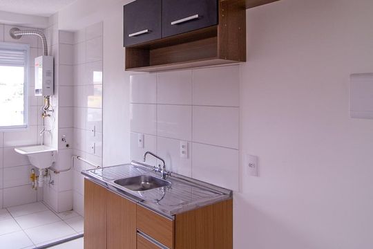 Cozinha de apartamento à venda com 2 quartos, 42m² em Vila Ema, São Paulo