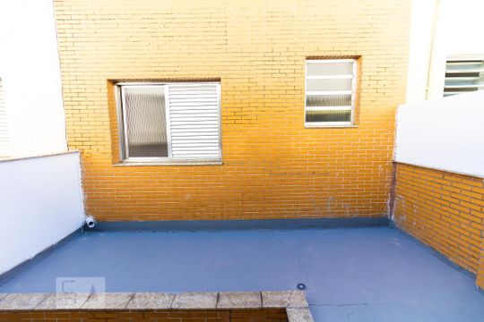 Quintal de casa de condomínio à venda com 3 quartos, 230m² em Vila Maria Baixa, São Paulo