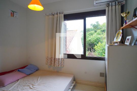 Quarto 1 de casa de condomínio à venda com 4 quartos, 250m² em Tristeza, Porto Alegre