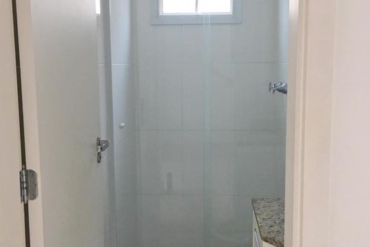 Banheiro de apartamento à venda com 2 quartos, 46m² em Itaberaba, São Paulo