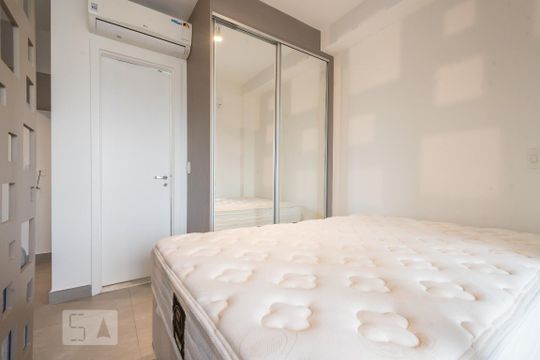 Suíte de kitnet/studio para alugar com 1 quarto, 33m² em Brooklin Paulista, São Paulo