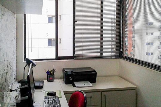 Escritório da Suíte de apartamento à venda com 3 quartos, 135m² em Jardim Vila Mariana, São Paulo