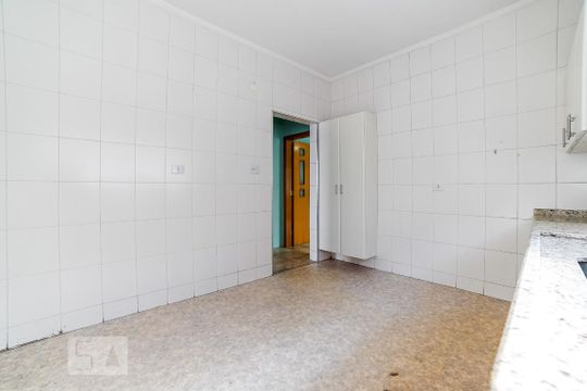 Cozinha de casa para alugar com 1 quarto, 80m² em Jardim do Colégio (zona Norte), São Paulo