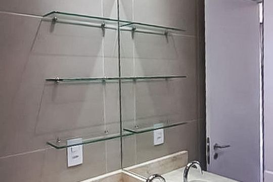 Banheiro de kitnet/studio para alugar com 1 quarto, 44m² em Centro, Osasco