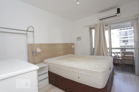 Quarto de apartamento para alugar com 1 quarto, 70m² em Copacabana, Rio de Janeiro