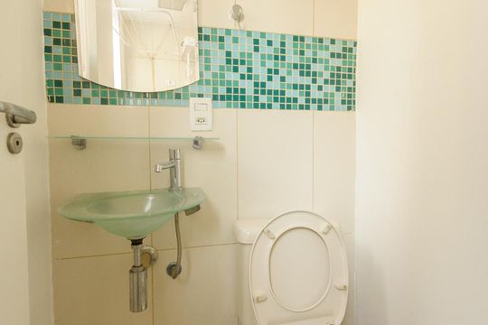 Banheiro Serviço de apartamento à venda com 1 quarto, 45m² em Centro, Campinas