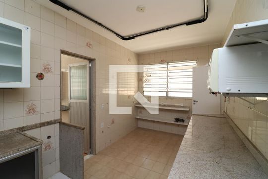 Cozinha de apartamento à venda com 3 quartos, 120m² em Jardim Guanabara, Rio de Janeiro