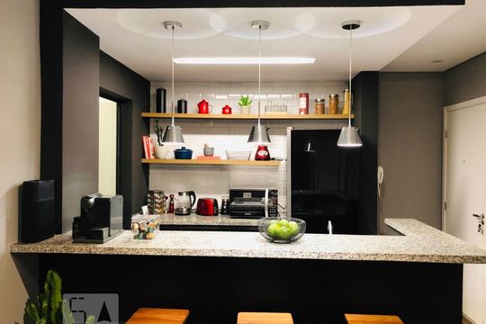 Cozinha de apartamento para alugar com 1 quarto, 73m² em Jardim Fonte do Morumbi, São Paulo