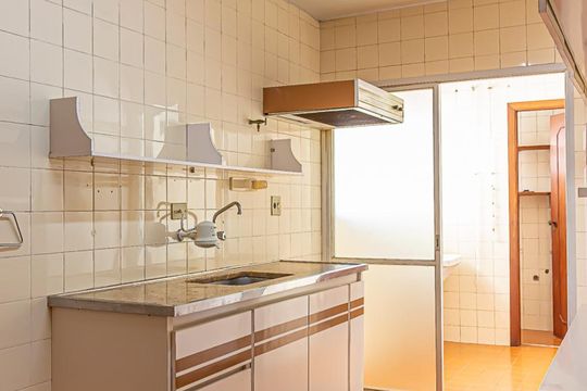 Cozinha de apartamento para alugar com 2 quartos, 64m² em Aclimação, São Paulo