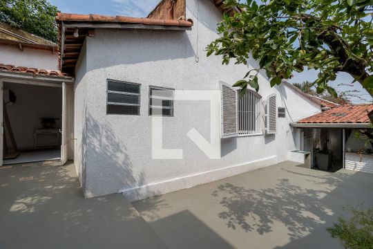 Área externa de casa à venda com 4 quartos, 300m² em Núcleo Colonial Barão de Jundiaí, Jundiaí