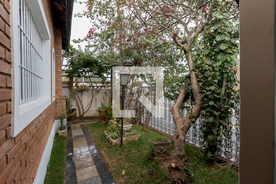 Área externa de casa à venda com 4 quartos, 300m² em Núcleo Colonial Barão de Jundiaí, Jundiaí