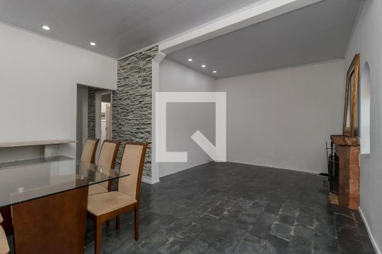Sala de casa à venda com 4 quartos, 300m² em Núcleo Colonial Barão de Jundiaí, Jundiaí