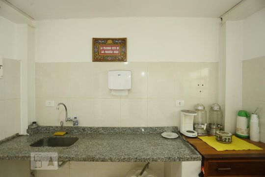 Cozinha de casa para alugar com 3 quartos, 180m² em Santa Cecília, São Paulo