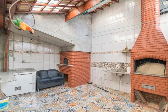 Quintal com Churrasqueira de casa à venda com 5 quartos, 380m² em Vila Helena, Santo André