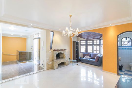 Casa à venda com 5 quartos, 380m² em Vila Helena, Santo André
