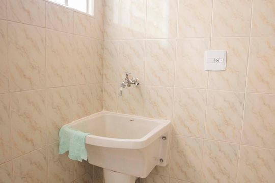 lavanderia de apartamento para alugar com 2 quartos, 51m² em Parque Residencial Vila União, Campinas
