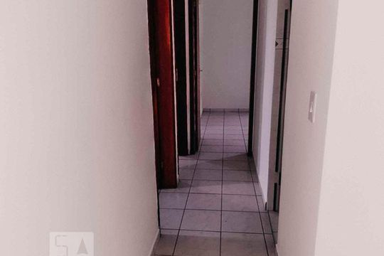 Corredor de apartamento para alugar com 3 quartos, 96m² em Baeta Neves, São Bernardo do Campo
