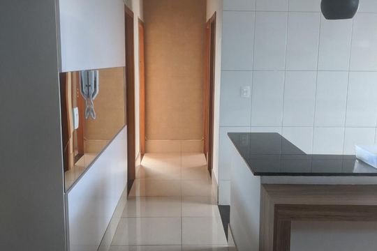 Corredor de apartamento à venda com 3 quartos, 110m² em Planalto, Belo Horizonte