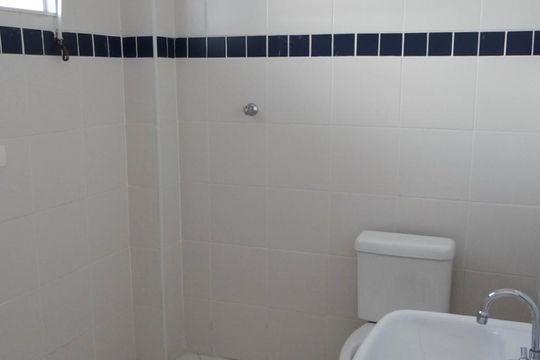Banheiro de apartamento para alugar com 0 quarto, 51m² em Centro, São Paulo